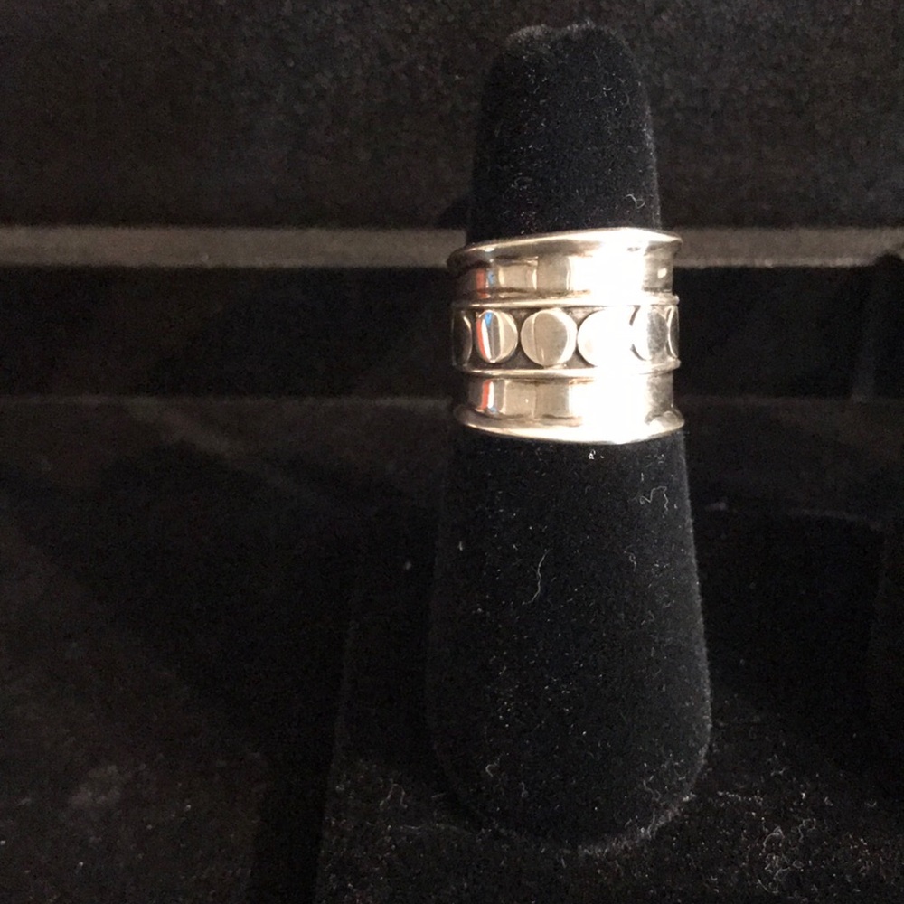Last one! NEW Sterling silver wide ring size 5.5 - Picture 2 of 8